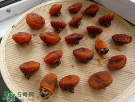 柿子為什么會(huì)黑？柿子為什么凍完發(fā)黑？