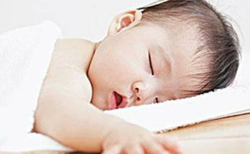 孩子睡覺為什么打呼嚕？孩子睡覺打呼嚕是什么原因