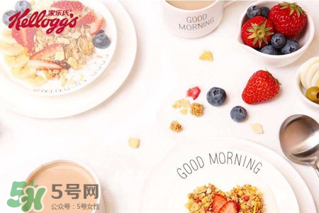 谷蘭諾拉水果谷物麥片怎么吃？谷蘭諾拉水果麥片有幾種吃法？