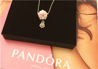 潘多拉2017新品桃花項鏈多少錢？pandora新品桃花項鏈專柜價格