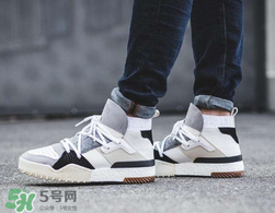 adidas originals aw聯(lián)名最新款多少錢？阿迪達斯三葉草aw聯(lián)名發(fā)售價格