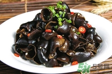 泡黑木耳用什么水泡？泡木耳用熱水還是涼水？