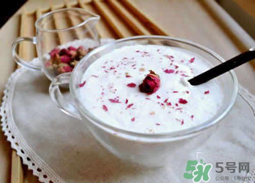玫瑰水可以做面膜嗎？玫瑰水怎么做面膜？