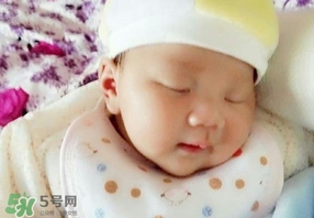 嬰兒濕疹是什么引起的？嬰兒濕疹是什么原因