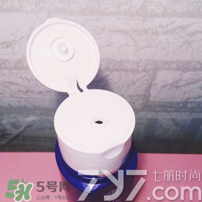 雪肌精洗顏粉和洗顏乳哪個好？雪肌精洗顏粉和洗顏乳區(qū)別