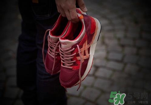 亞瑟士和耐克哪個好？asics和nike跑鞋哪個更好？