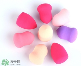 美妝蛋可以干用嗎？美妝蛋使用前要打濕嗎？