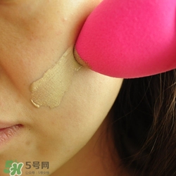 美妝蛋可以用香皂洗嗎？美妝蛋可以用肥皂洗嗎？