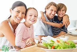 經常胃痛吃什么食物好？胃痛吃什么食物好得快