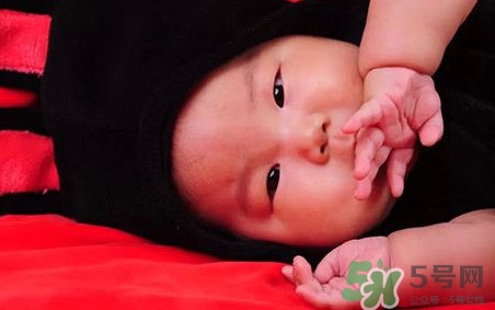 小兒扁桃體發(fā)炎吃什么藥？小兒扁桃體發(fā)炎吃什么消炎藥
