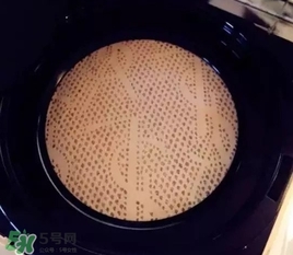 ysl蕾絲氣墊粉餅怎么用？ysl超模蕾絲氣墊粉餅使用方法