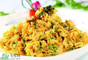 香椿可以炒鴨蛋嗎？香椿炒鴨蛋有什么好處？