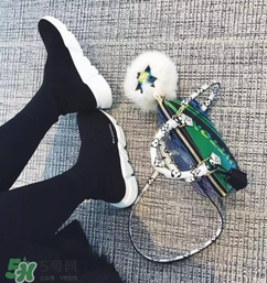 今年流行乾隆皇帝的鞋是什么牌子？乾隆皇帝同款鞋是哪個(gè)品牌？