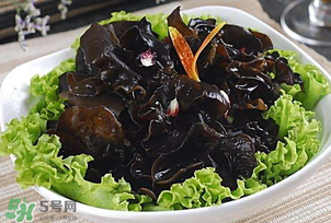 木耳和香椿能一起吃嗎？香椿能和木耳一起吃嗎？