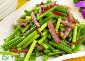 蒜苔不能和什么一起吃？蒜薹不能和什么一起吃？