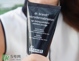 dr.brandt柏瑞特微晶磨砂膏怎么用？柏瑞特微晶磨砂膏用法
