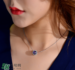 潘多拉項鏈?zhǔn)鞘裁床馁|(zhì)？pandora項鏈?zhǔn)倾y的嗎？