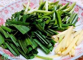 川菜中蒜苗回鍋肉怎么做？蒜苗回鍋肉的做法