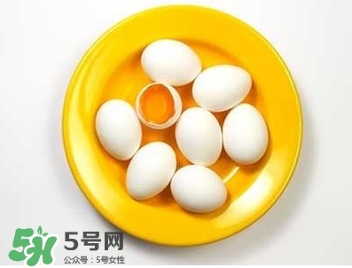 生吃雞蛋好嗎？生吃雞蛋有什么好處