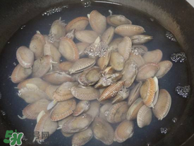 花甲不開口能吃嗎？花甲不開口是不是死了？