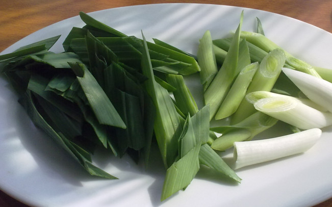 蒜苗是發(fā)物嗎？蒜苗是不是發(fā)物