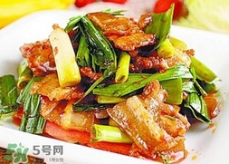 川菜中蒜苗回鍋肉怎么做？蒜苗回鍋肉的做法