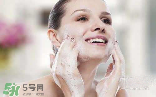 黑色痘印多久會(huì)消失？黑色痘印消失時(shí)間