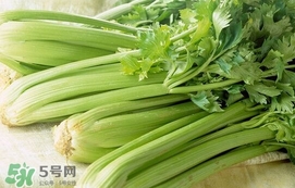芹菜汁生喝一天幾次？芹菜汁生喝一次喝多少