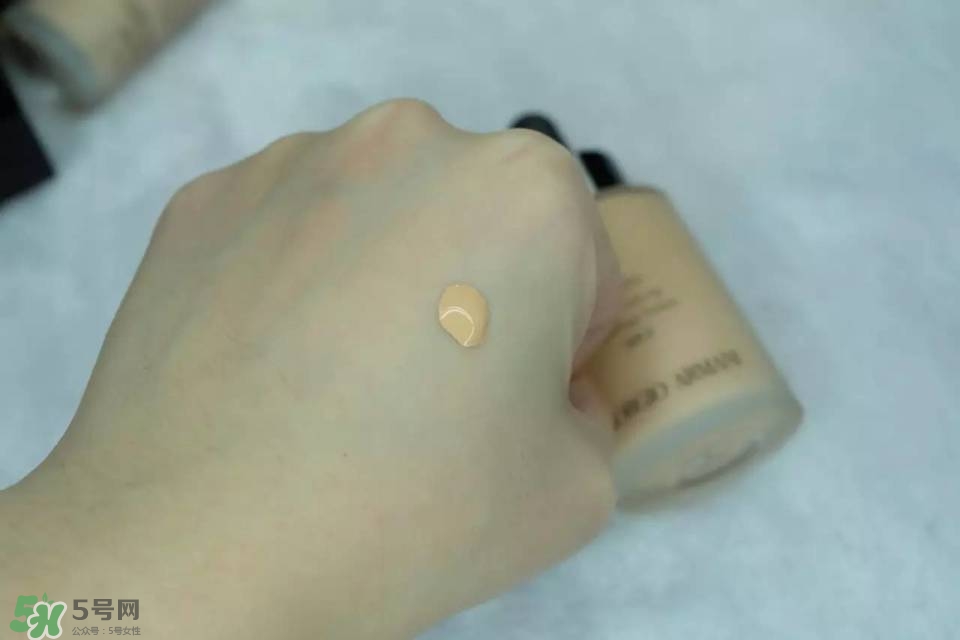 混合皮用什么粉底液？混合皮膚用什么粉底液比較好？