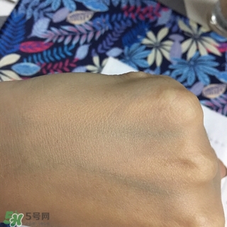 混油敏感肌用什么粉底液？敏感混油皮用的粉底液