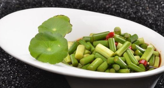 蒜苔怎么處理？蒜薹炒之前要怎么處理