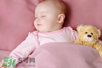 寶寶用的碗可以用洗潔精洗嗎？寶寶用的碗用洗潔精洗好不好？