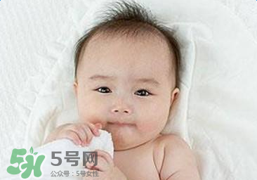寶寶有鼻屎不通氣怎么辦？寶寶有鼻屎鼻塞怎么辦？