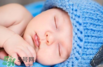 怎么樣給寶寶清理鼻腔？給寶寶清理鼻腔要注意什么？