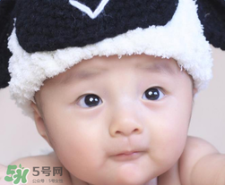 怎么樣給寶寶清理鼻腔？給寶寶清理鼻腔要注意什么？