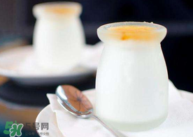 吃蝦爬子能喝酸奶嗎？蝦爬子和酸奶能一起吃嗎？