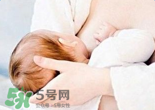 胸很大奶水卻很少怎么回事？胸大卻沒有奶水該怎么辦？