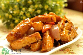 洋蔥和豆腐能一起吃嗎？洋蔥和豆腐可以一起吃嗎？