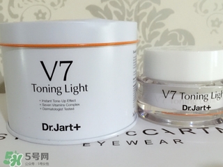 蒂佳婷素顏霜孕婦可以用嗎？v7素顏霜孕婦可以用嗎