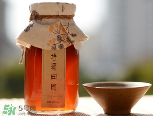 櫻桃酒葡萄酒合在一起好嗎？櫻桃酒和葡萄酒的區(qū)別