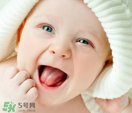 寶寶濕疹可以涂郁美凈嗎？ 寶寶濕疹涂什么管用？