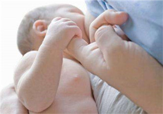 正常母乳是什么顏色？什么顏色的母乳營養(yǎng)高？
