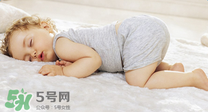 孩子發(fā)燒到39度該怎么辦？ 孩子39度能用物理降溫嗎？