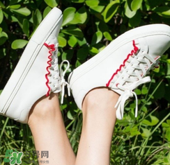 tory burch荷葉邊小白鞋多少錢？tory burch運(yùn)動鞋專柜價格