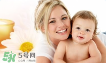 寶寶一般在什么時候會叫爸爸媽媽？寶寶說話和智力有關(guān)系嗎