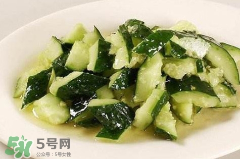 刀拍涼拌黃瓜怎么做？最簡單的涼拌黃瓜