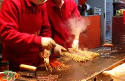 烤鴨腸一串成本是多少？烤鴨腸一串利潤是多少