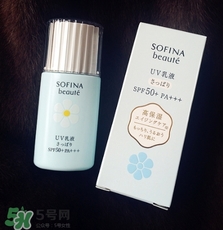 蘇菲娜藍(lán)小花和白小花哪個(gè)好？sofina蘇菲娜藍(lán)小花和白小花對比