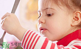 寶寶可以吃小龍蝦嗎？多大的寶寶可以吃小龍蝦呢？