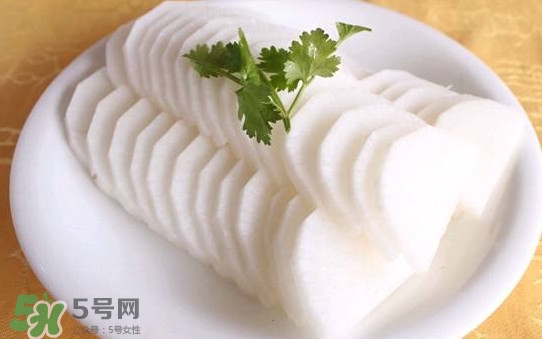 黑魚能和蘿卜一起吃嗎？黑魚能和胡蘿卜同食嗎